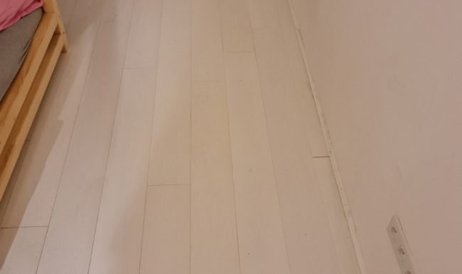 Hĺbkové čistenie drevenej podlahy